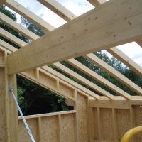 charpente toit vu interieur